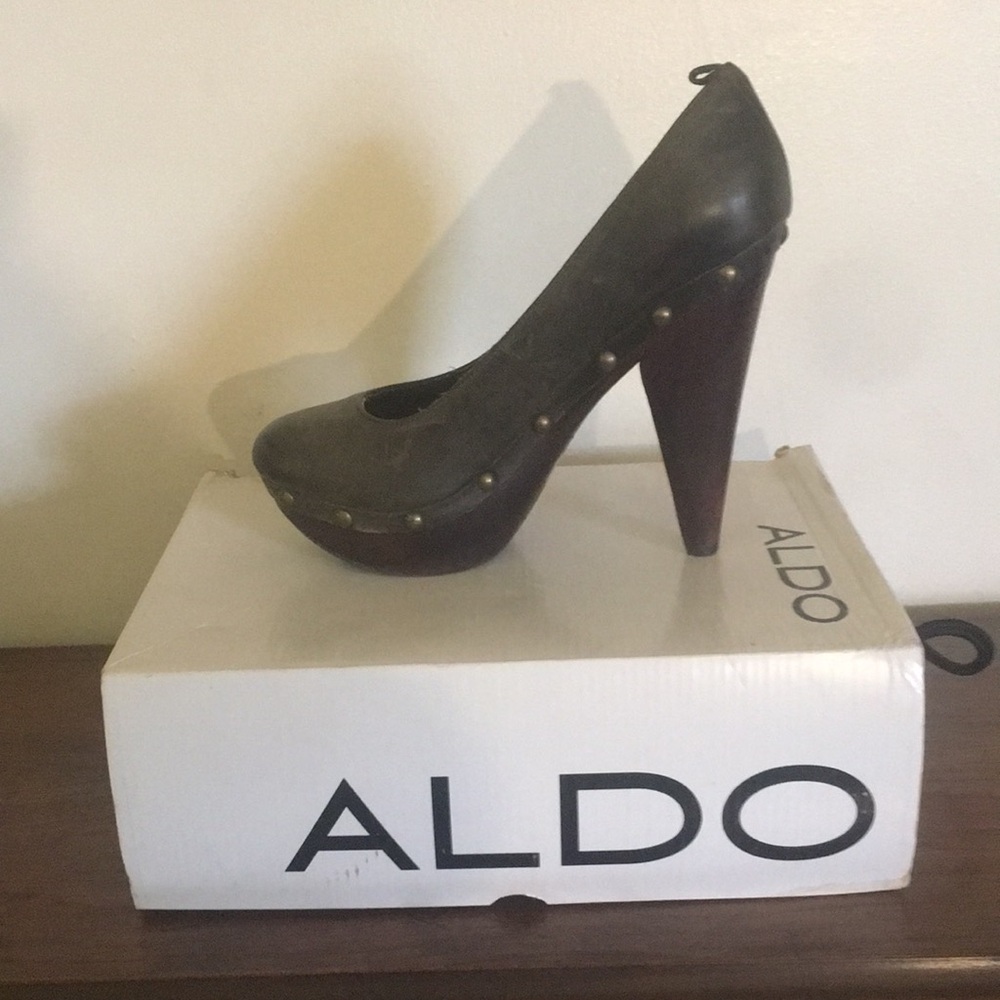 ALDO Women's Olive Green with Brown  Platform Heels